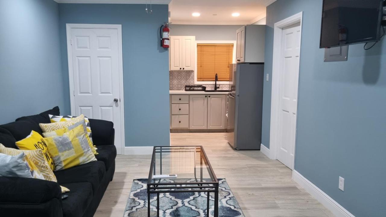 Sheer Bliss Beachview Apt #1 Джорджтаун Екстериор снимка