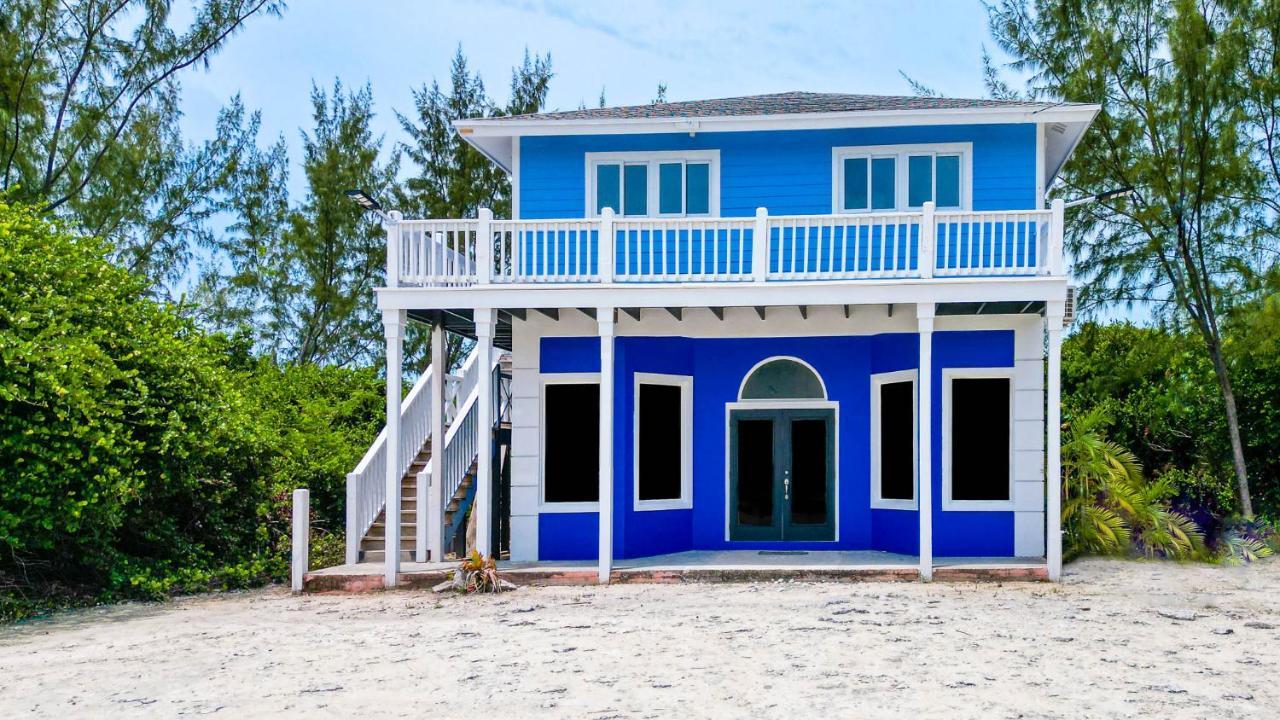 Sheer Bliss Beachview Apt #1 Джорджтаун Екстериор снимка