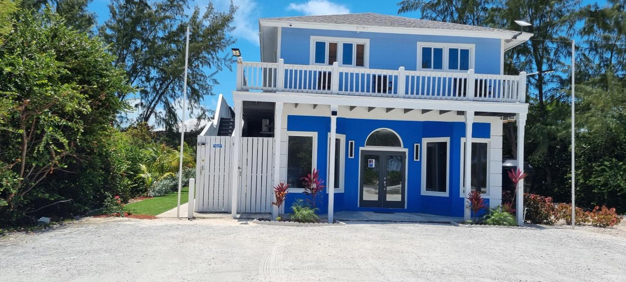 Sheer Bliss Beachview Apt #1 Джорджтаун Екстериор снимка